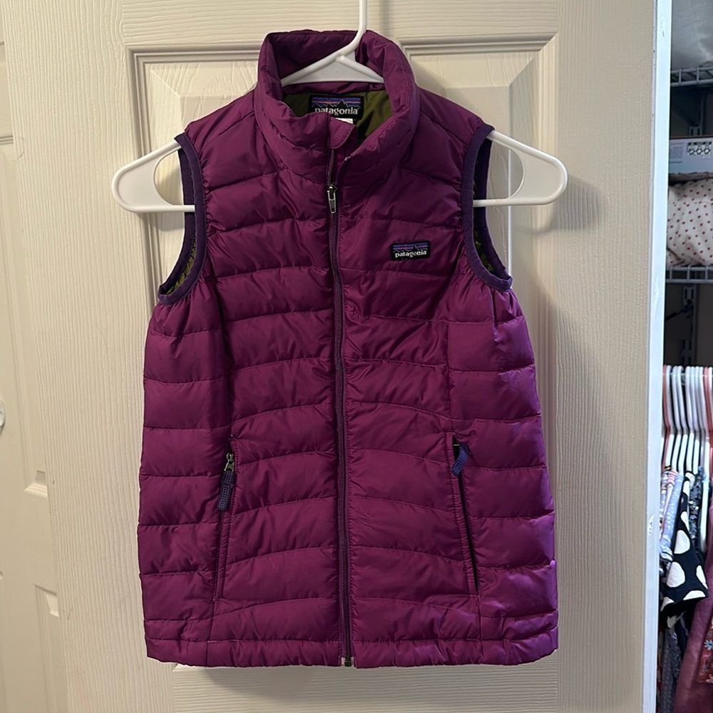 Patagonia Girls' Down Sweater Vest small  8
